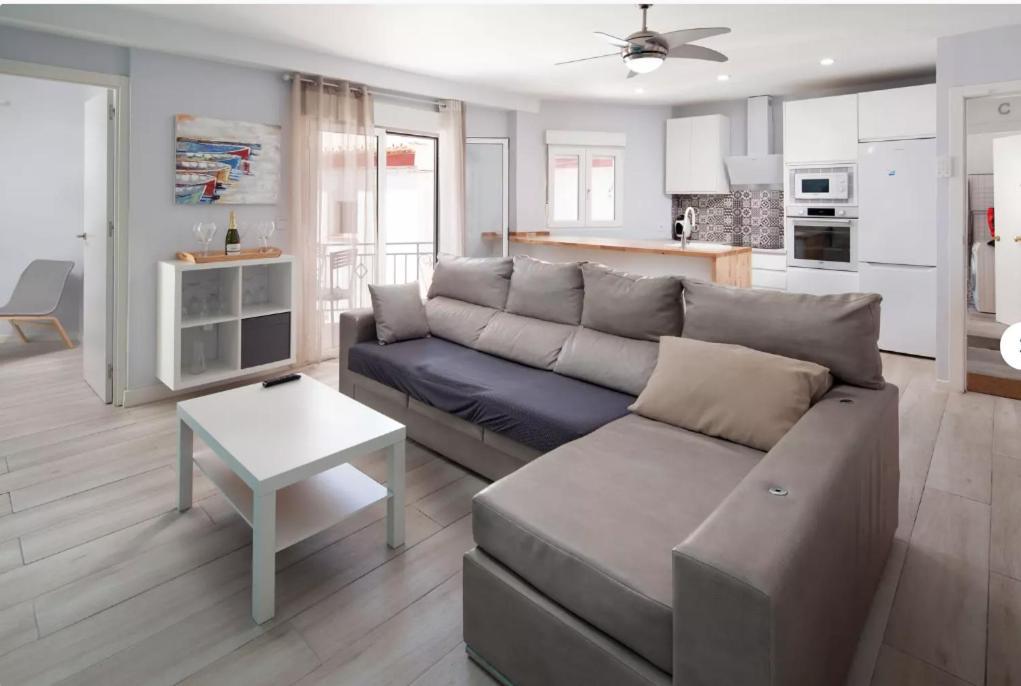 Apartamentos Lolitalola Holidays 살로브레나 외부 사진