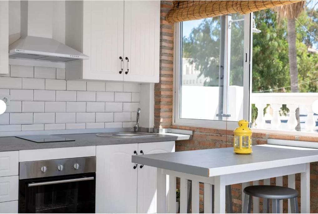 Apartamentos Lolitalola Holidays 살로브레나 외부 사진