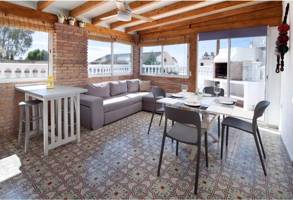 Apartamentos Lolitalola Holidays 살로브레나 외부 사진