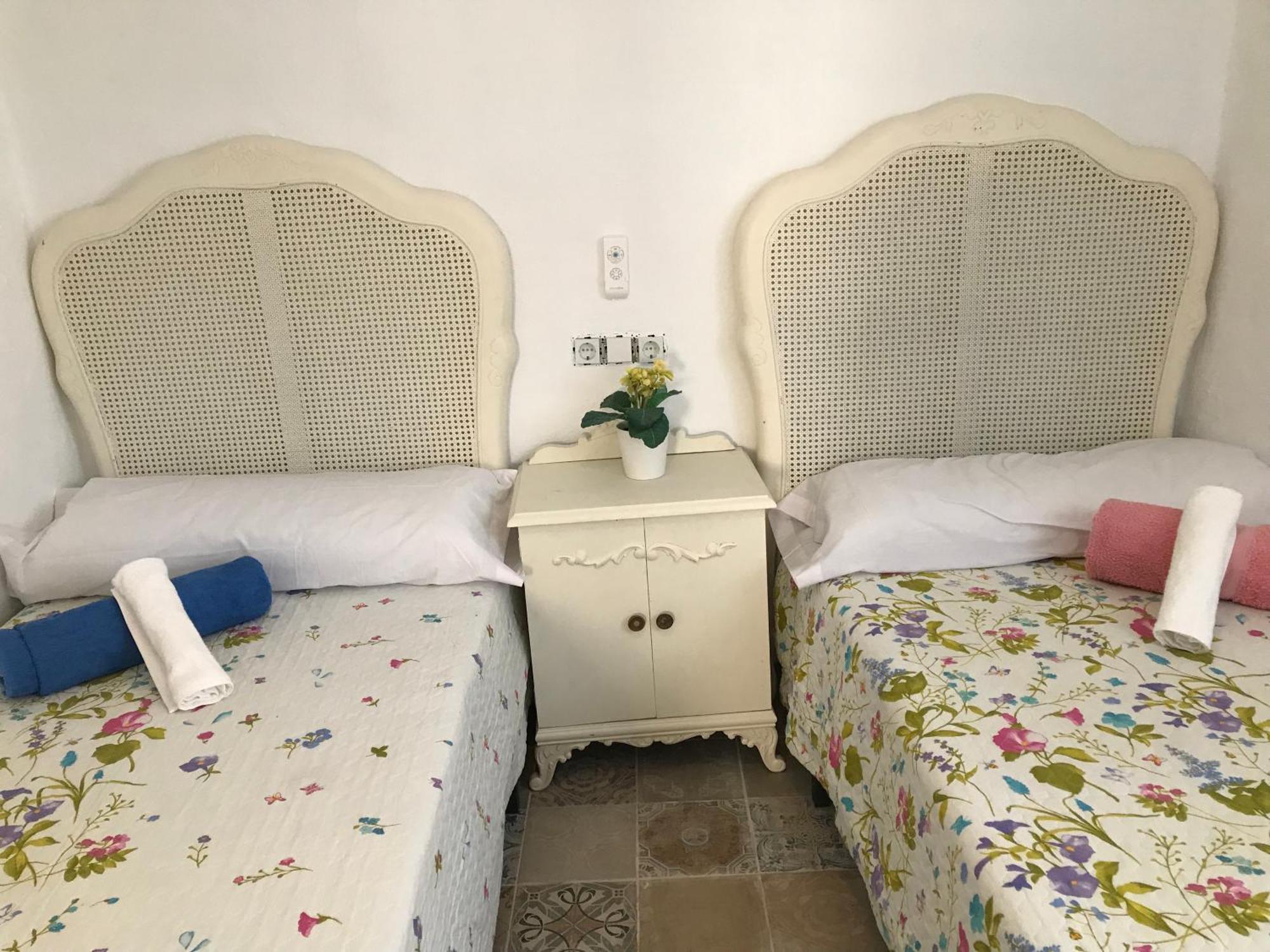 Apartamentos Lolitalola Holidays 살로브레나 외부 사진